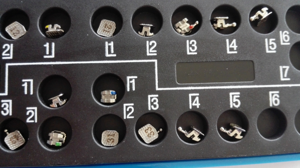 Dental hoche Qualität Metall Mini 80 Mesh-Basis Brackets,mit Haken345,CE/FDA