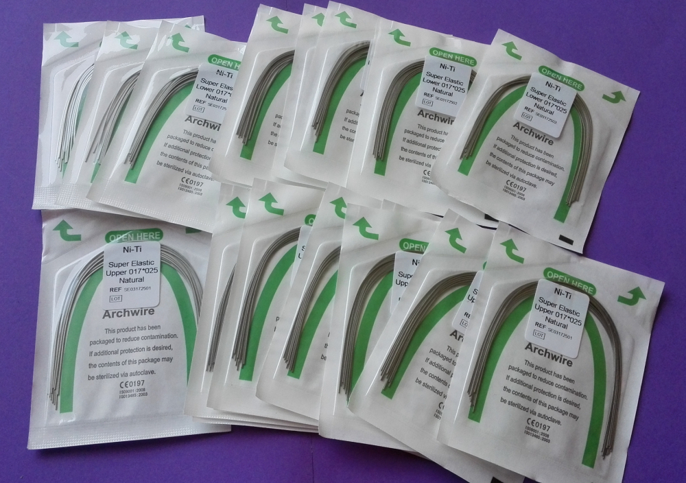 20stk Niti Rechteck Archwire Bögen,Super Elastic - Natural Form,U/L,CE/FDA(Wählen Sie die Größen)
