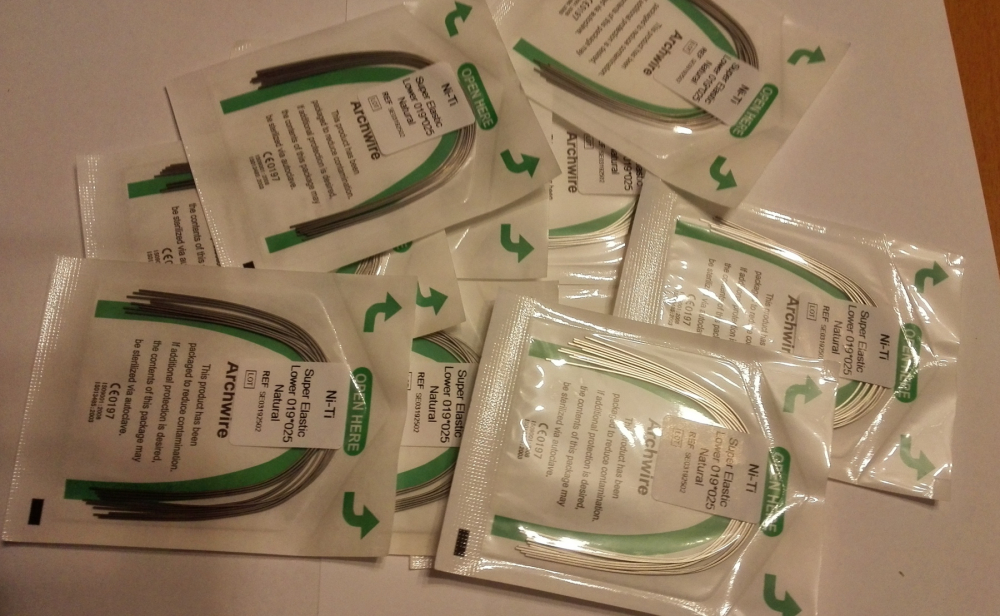 20stk Niti Rechteck Archwire Bögen,Super Elastic - Natural Form,U/L,CE/FDA(Wählen Sie die Größen)