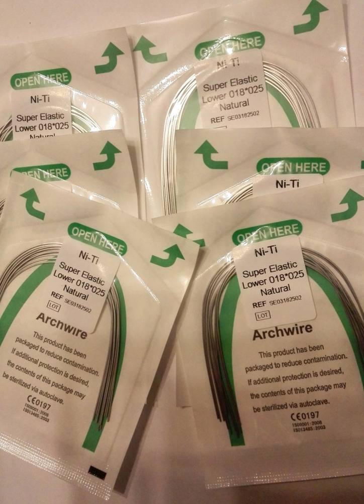 20stk Niti Rechteck Archwire Bögen,Super Elastic - Natural Form,U/L,CE/FDA(Wählen Sie die Größen)