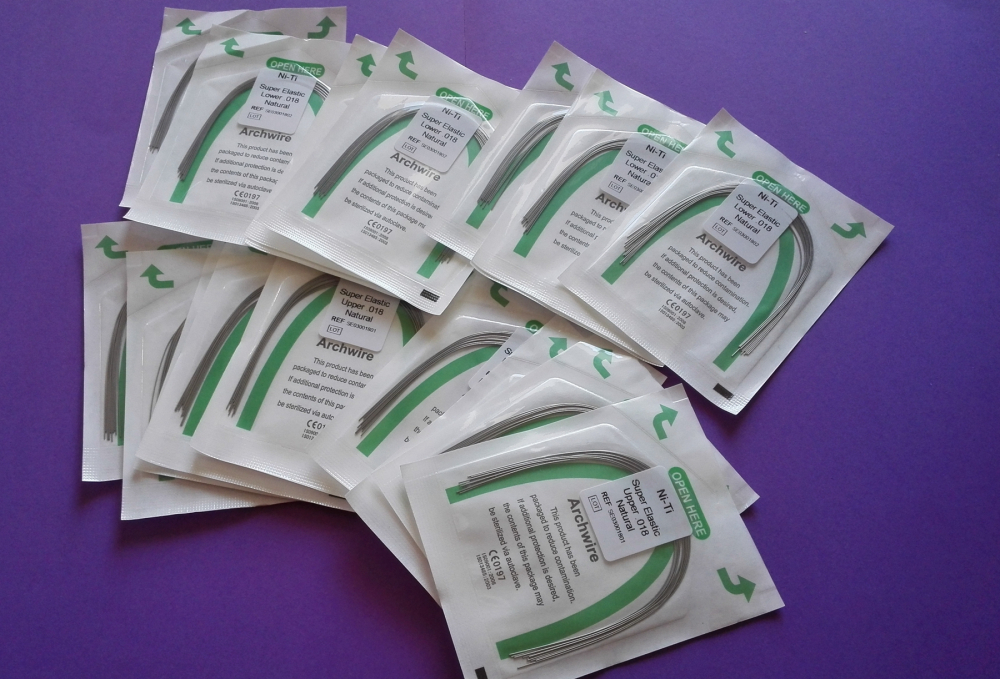 20stk Niti runde super elastische Bögen - Super Elastic-runde-Naturform U/L,CE/FDA(Wählen Sie die Größen)